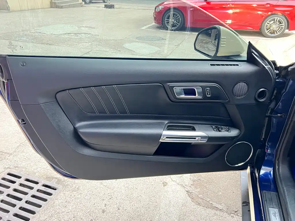 Mustang 2020 2.3L EcoBoost купить на сайте DeffCars