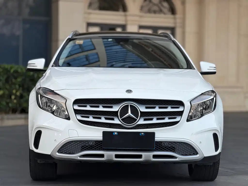 Mercedes-Benz GLA 2017 GLA 200 Dynamic купить на сайте DeffCars