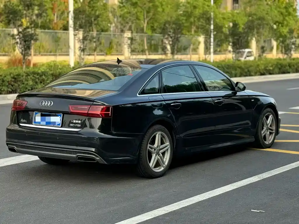 Audi A6L 2018 30th Anniversary Model 30 FSI Fashion Model купить на сайте DeffCars