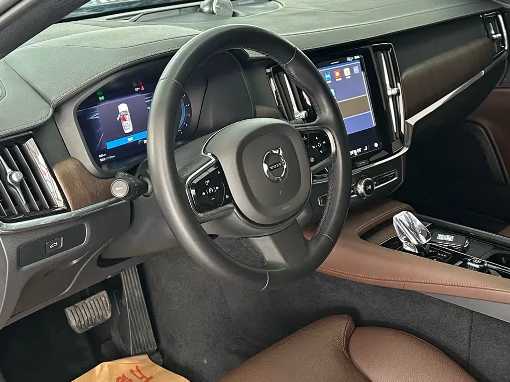 Volvo S90 2023 B5 Zhiyuan Luxury Edition купить на сайте DeffCars