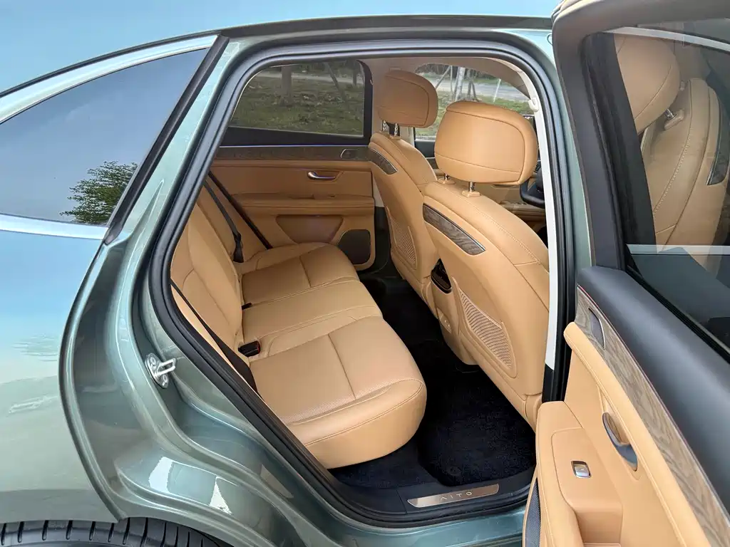 Wenjie M5 2022 extended range four-wheel drive flagship version купить на сайте DeffCars