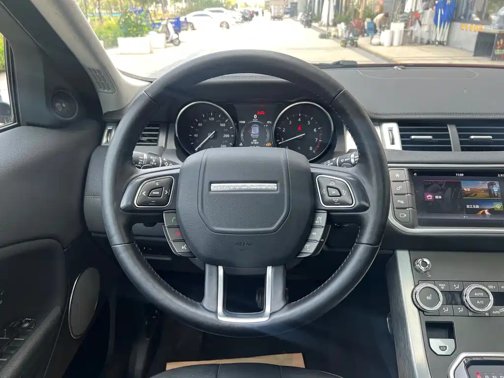 Range Rover Evoque 2017 2.0T SE Zhiyao Edition купить на сайте DeffCars