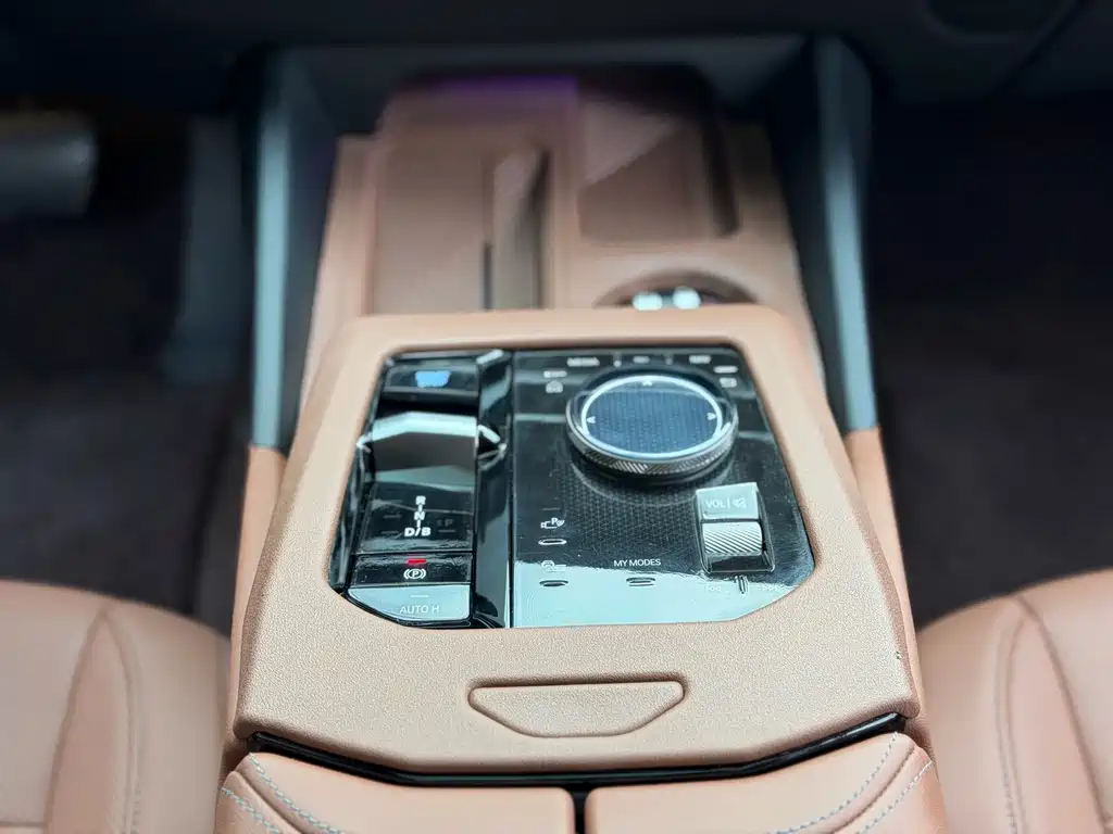 BMW i5 2024 eDrive 35L M Sports Package купить на сайте DeffCars