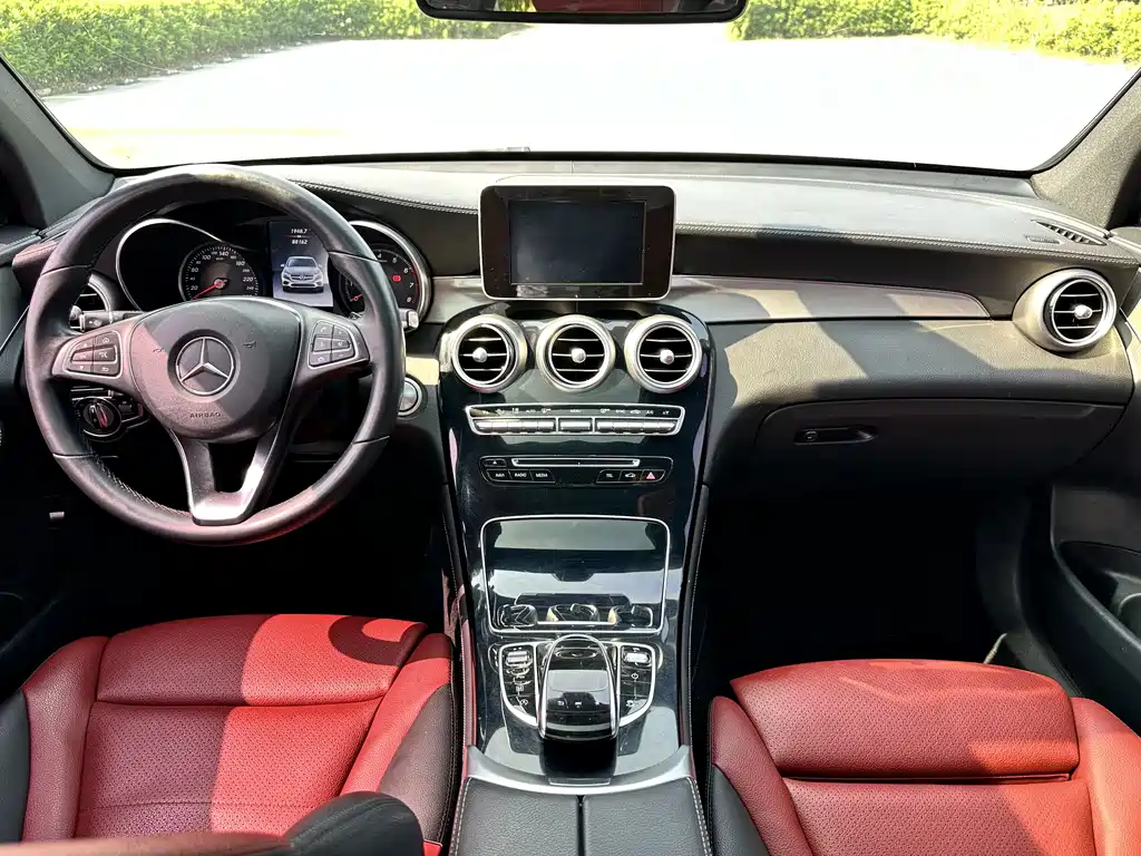 Mercedes-Benz GLC Coupe 2019 GLC 200 4MATIC Coupe SUV купить на сайте DeffCars