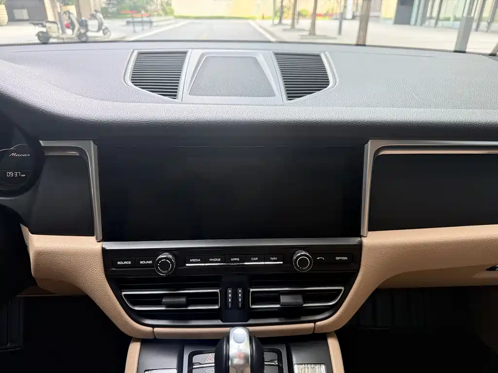Macan 2018 Macan 2.0T купить на сайте DeffCars