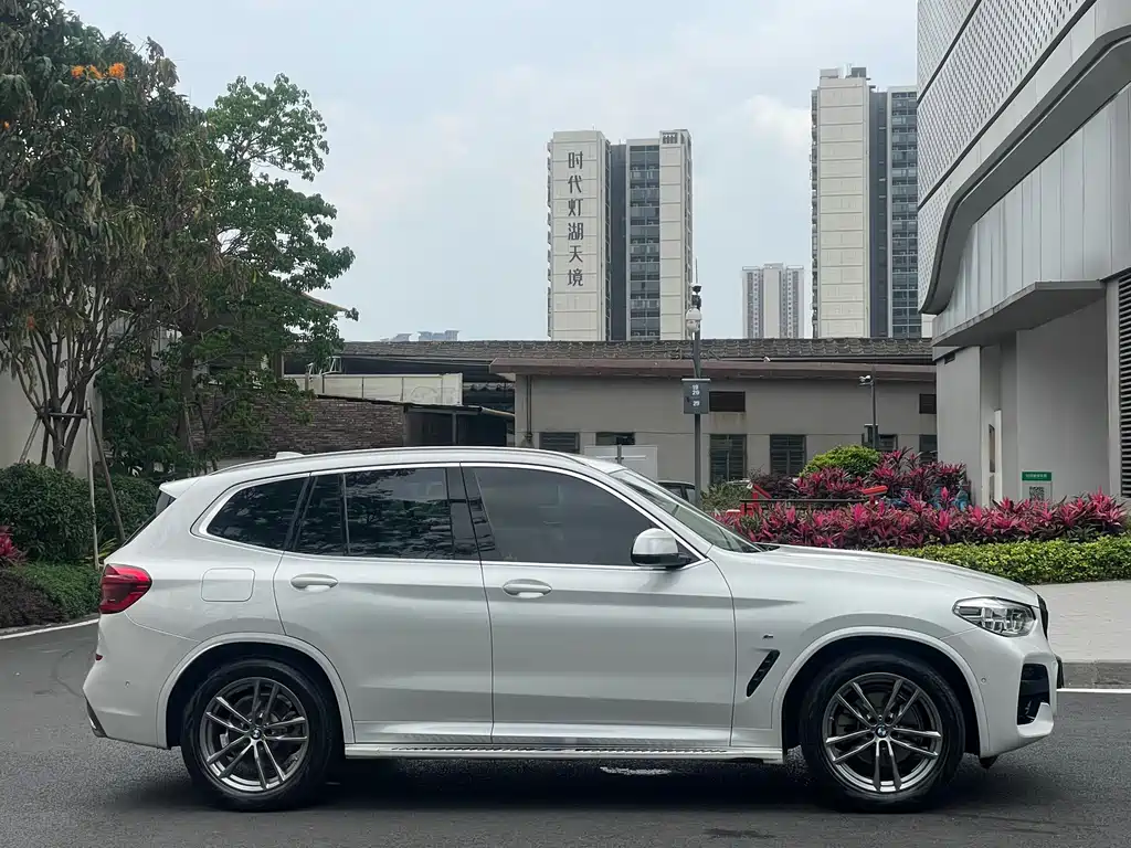 BMW X3 2021 facelift xDrive28i M sports package купить на сайте DeffCars