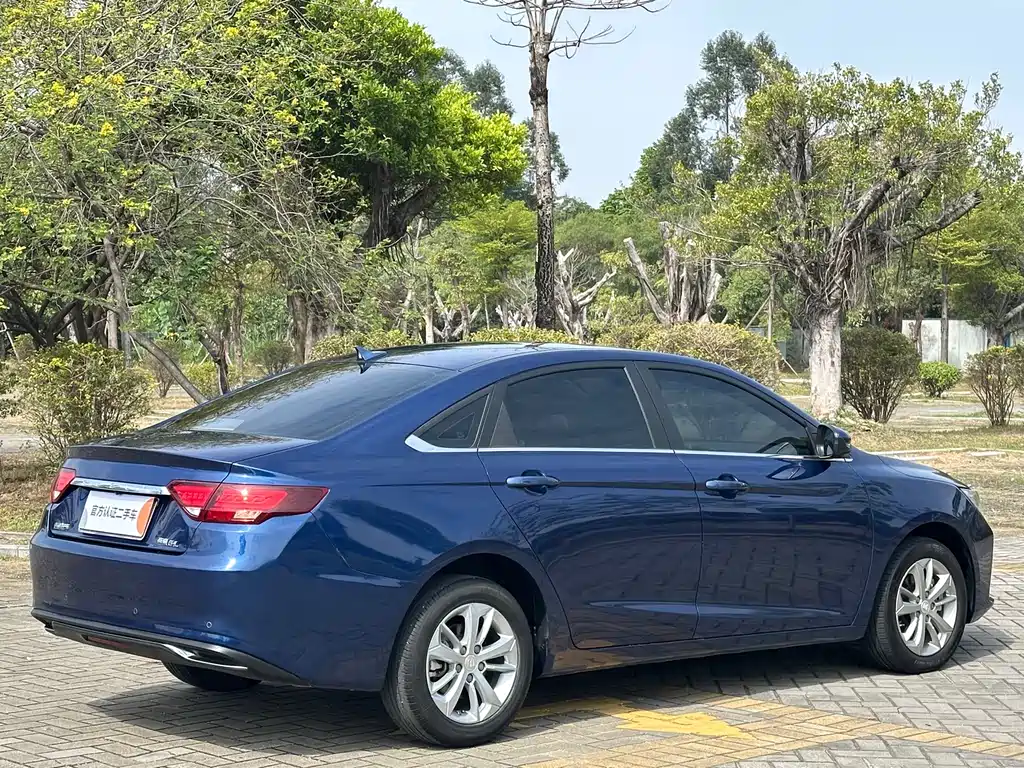 Emgrand GL 2021 UP 1.4T CVT luxury model купить на сайте DeffCars