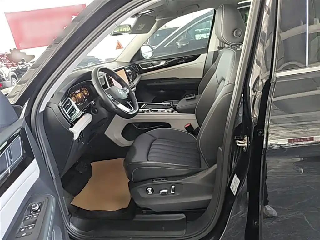 Touron 2021 380TSI four-wheel drive luxury version купить на сайте DeffCars