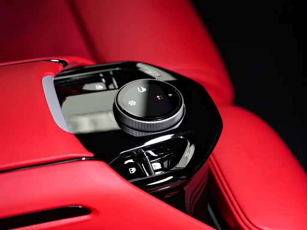 Purosangue 2023 6.5L V12 купить на сайте DeffCars