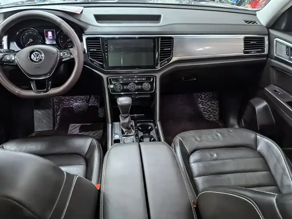 Touron 2019 380TSI four-wheel drive luxury version National VI купить на сайте DeffCars