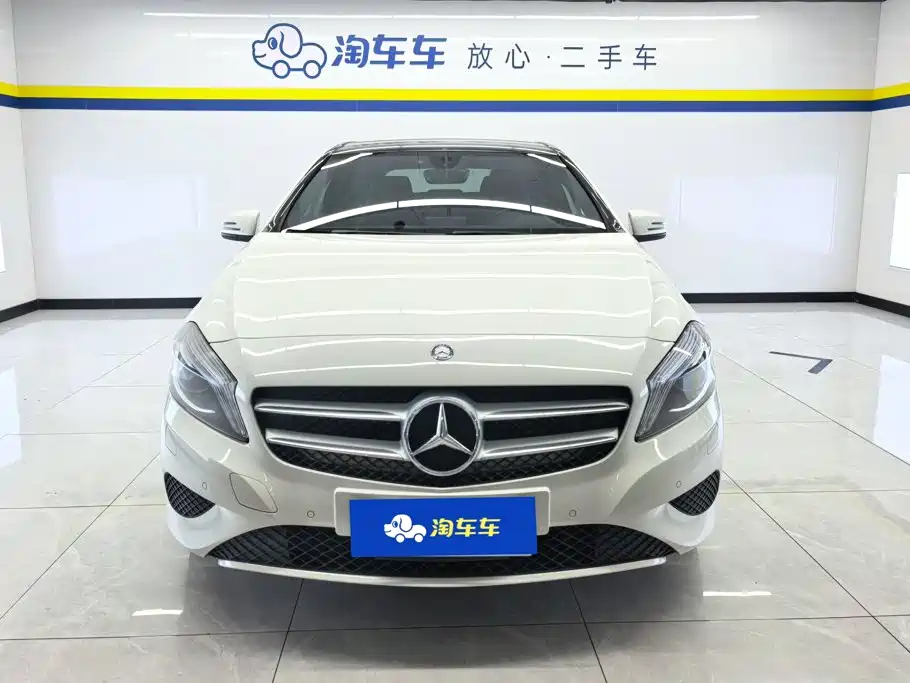 Mercedes-Benz A-class imported 2013 A 200 urban model купить на сайте DeffCars