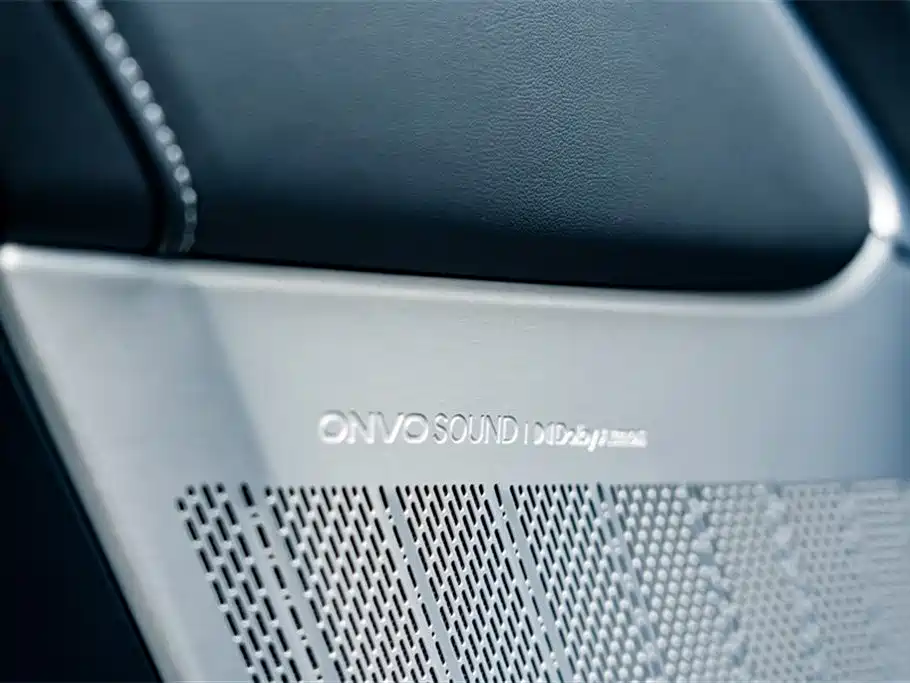 Ledo L90 2025 Ultra six-seater version купить на сайте DeffCars