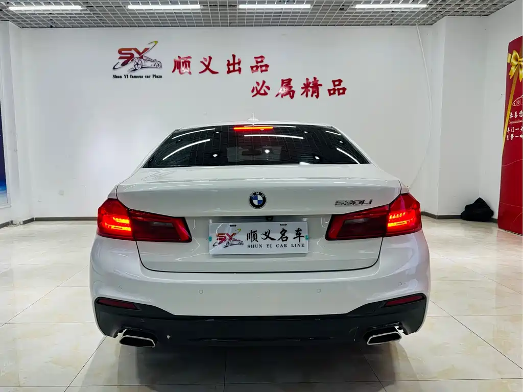 BMW 5 Series 2019 facelift 530Li leading M sports package купить на сайте DeffCars
