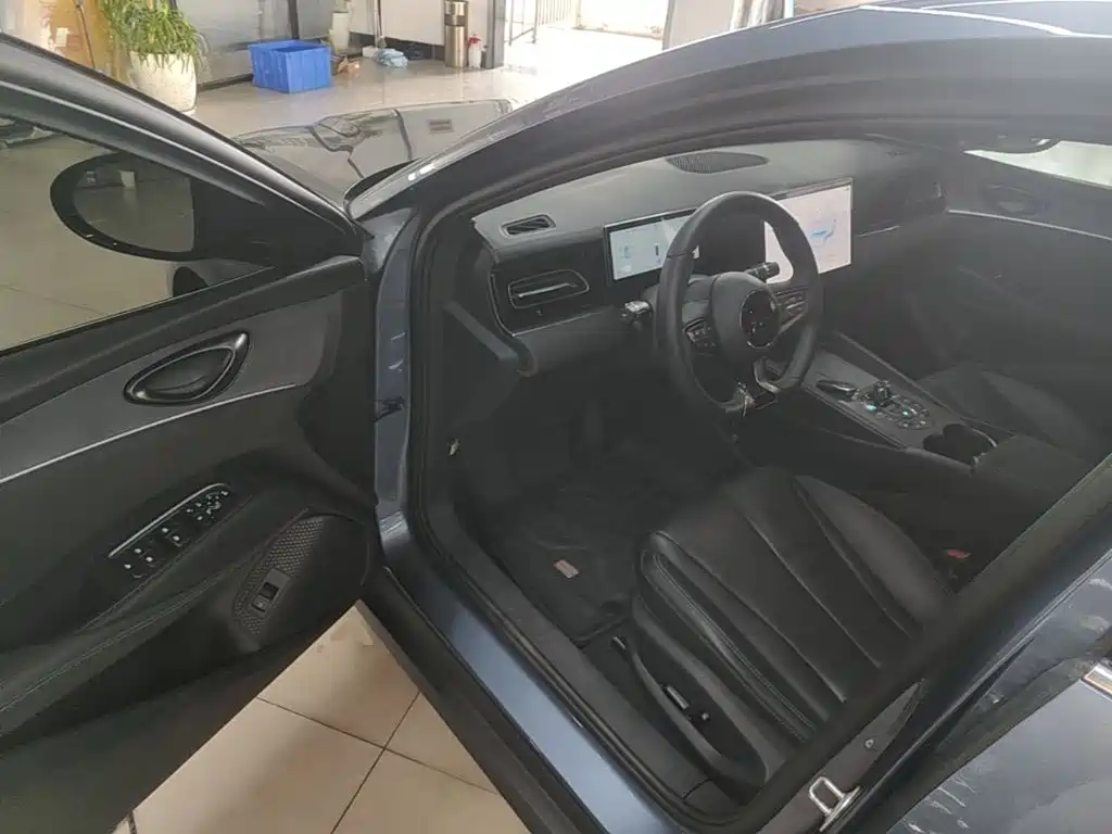 Seal 06 2025 DM-i Smart Driving Edition 120KM Exclusive Type купить на сайте DeffCars