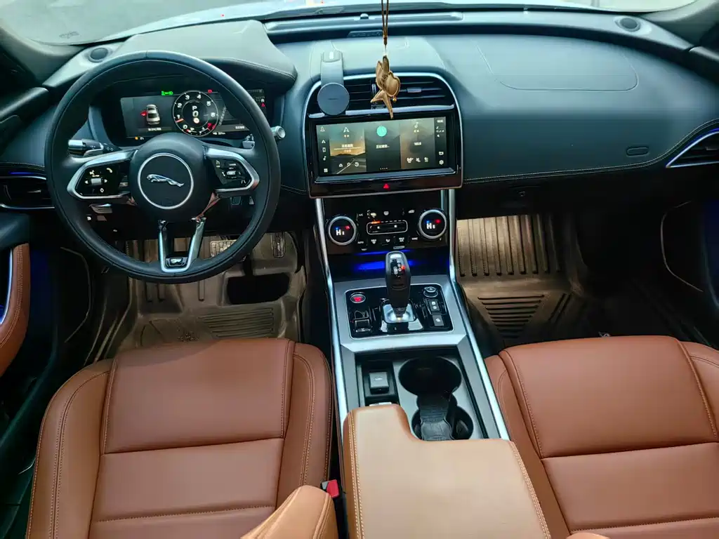 Jaguar XEL 2021 2.0T 250PS R-DYNAMIC SE Technology Sports Edition купить на сайте DeffCars