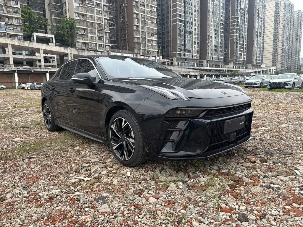 Lynk & Co 03 2023 1.5TD DCT Plus купить на сайте DeffCars