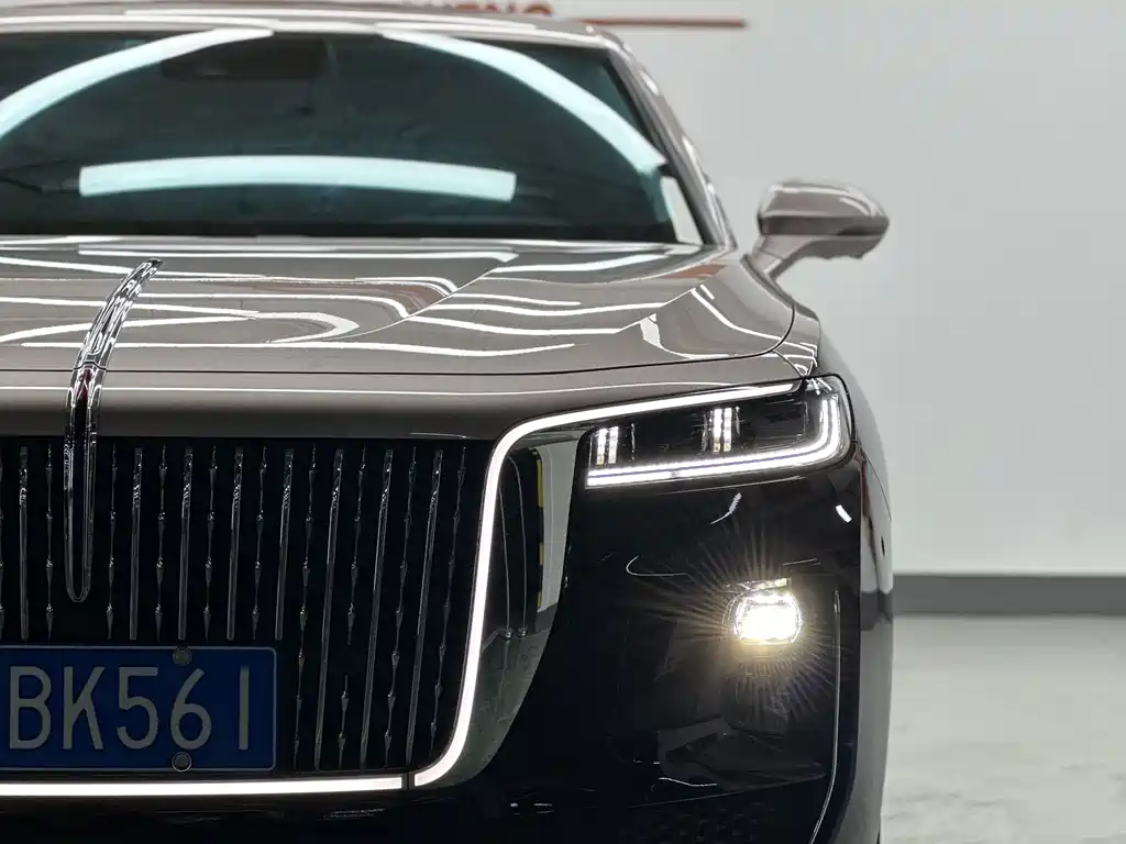 Hongqi H9 2022 3.0T Zhilian Qiling four-seater version купить на сайте DeffCars