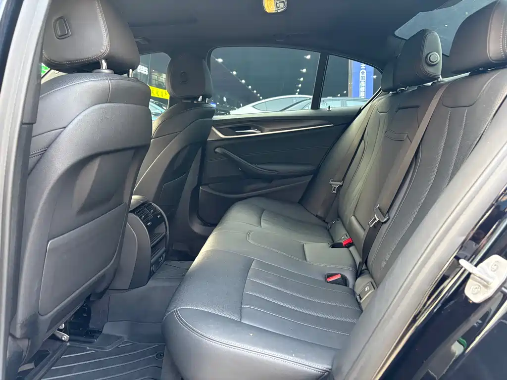 BMW 5 Series Imported 2021 525i M Sports Package купить на сайте DeffCars