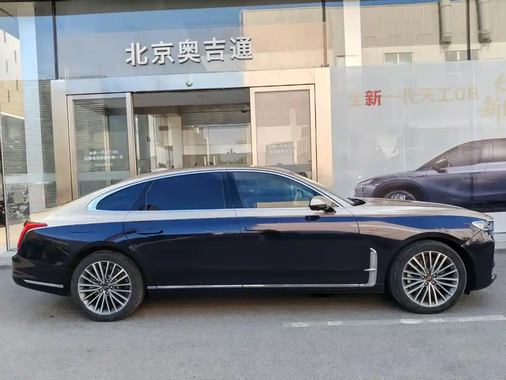 Hongqi H9 2020 2.0T Zhilian Flagship Edition купить на сайте DeffCars