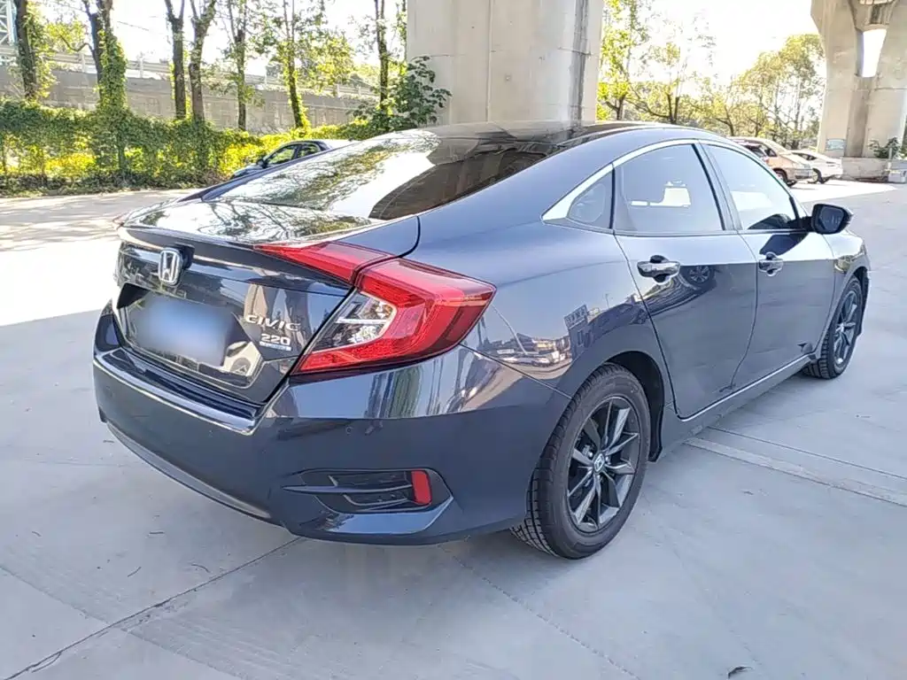 Civic 2019 220TURBO CVT Dynamic Edition National VI купить на сайте DeffCars