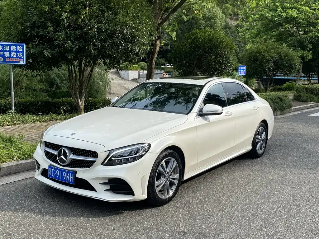 Mercedes C-Class 2020 C 200 L stylish and sporty version купить на сайте DeffCars