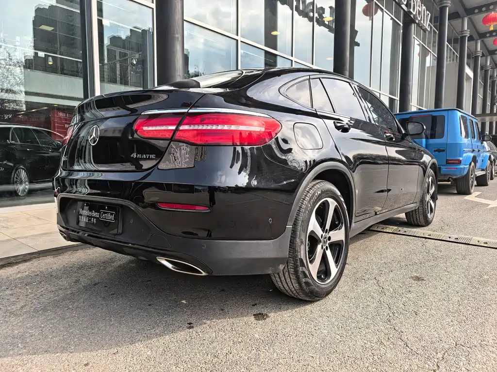 Mercedes-Benz GLC Coupe 2017 GLC 200 4MATIC Coupe SUV купить на сайте DeffCars