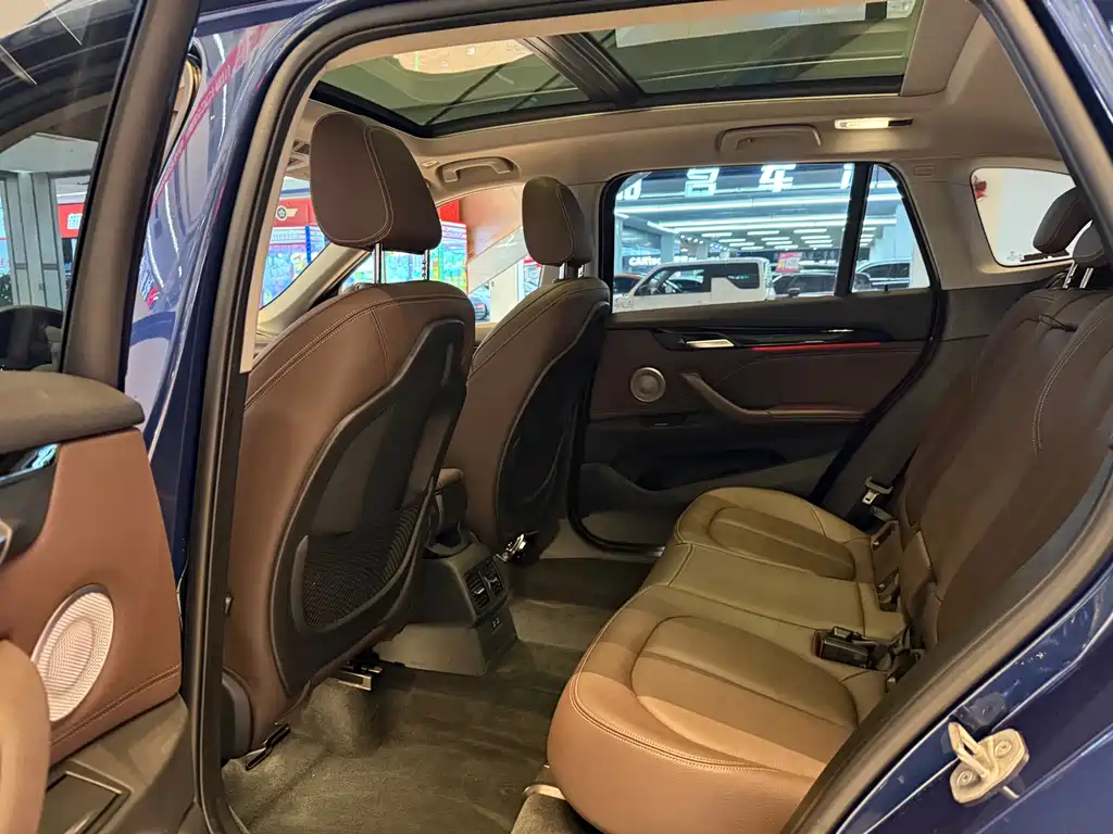 BMW X1 2022 sDrive25Li Leading Model купить на сайте DeffCars