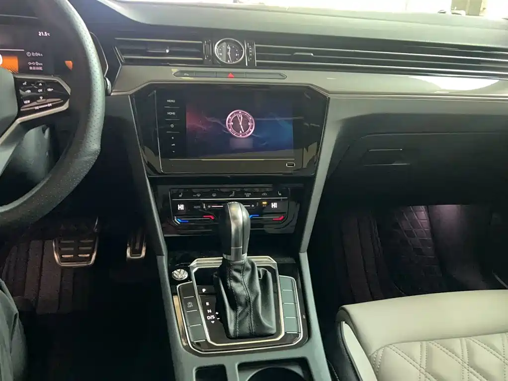 Magotan 2023 2 million commemorative edition 330TSI DSG leading model купить на сайте DeffCars