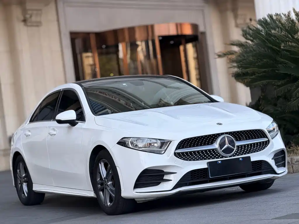 Mercedes-Benz A-Class 2020 A 180 L Sports Sedan купить на сайте DeffCars