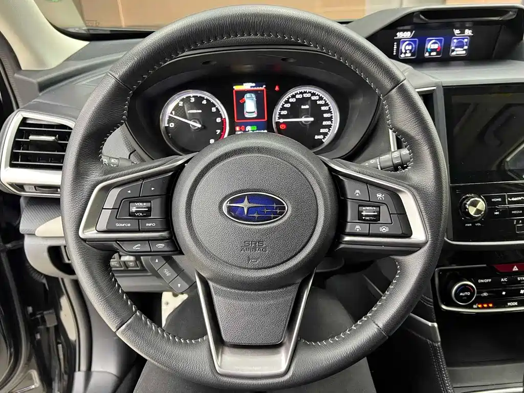 Forester 2022 2.0i AWD Ultimate EyeSight купить на сайте DeffCars