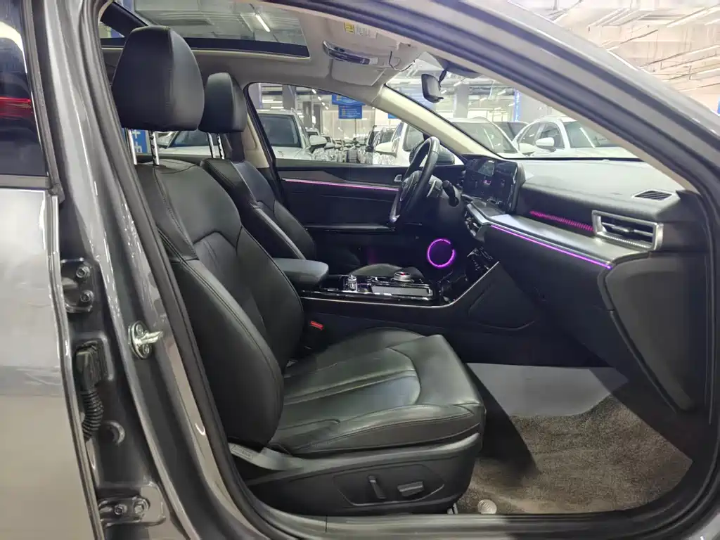 Kia K5 2025 1.5T Premium Edition купить на сайте DeffCars