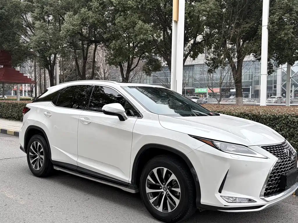 Lexus RX 2020 facelift 300 two-wheel drive elite version купить на сайте DeffCars