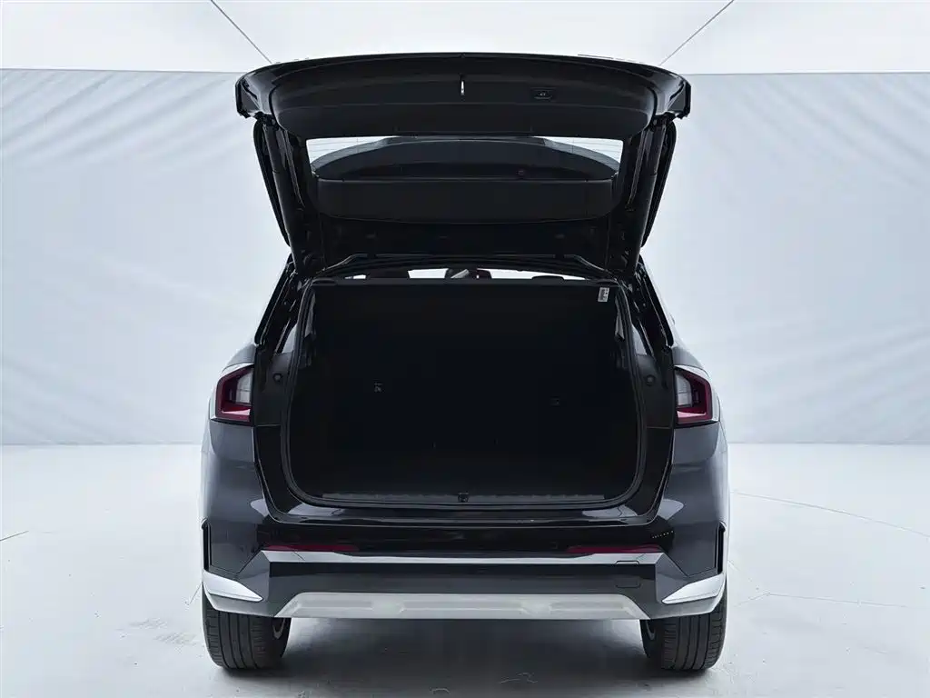 BMW X1 2023 sDrive20Li X Design Package купить на сайте DeffCars