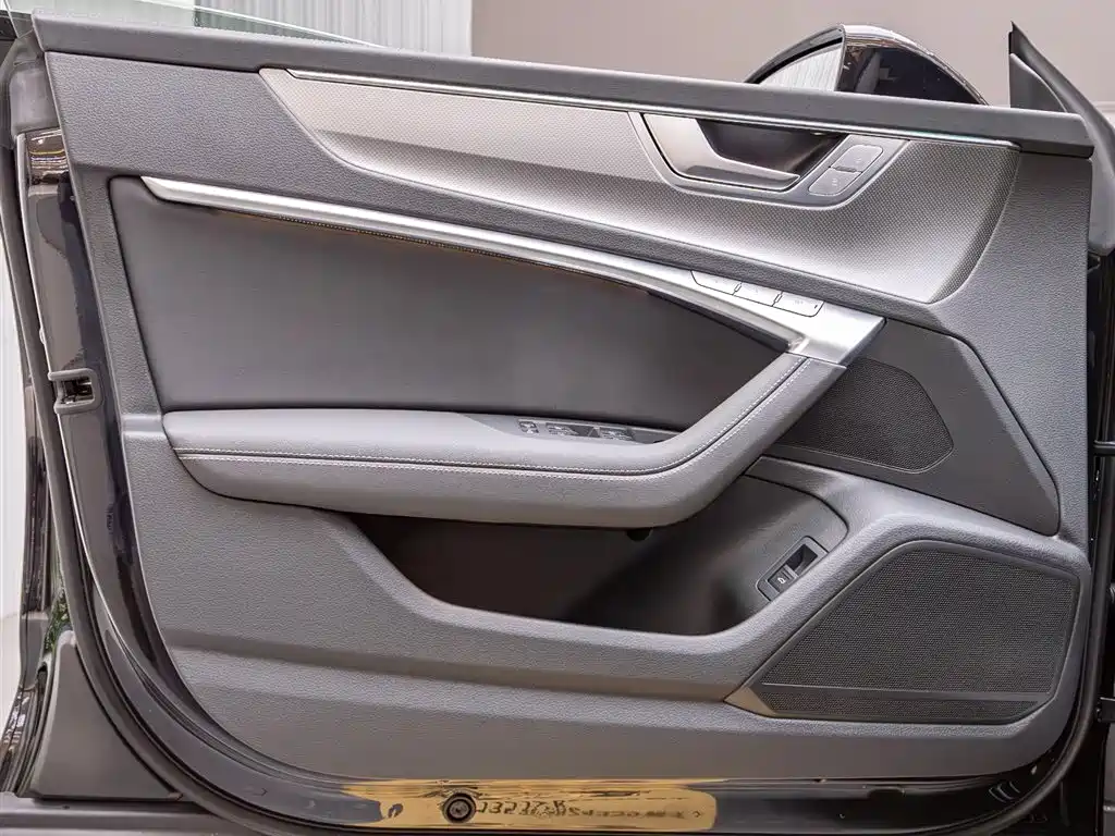 Audi A7L 2024 45 TFSI quattro luxury model купить на сайте DeffCars