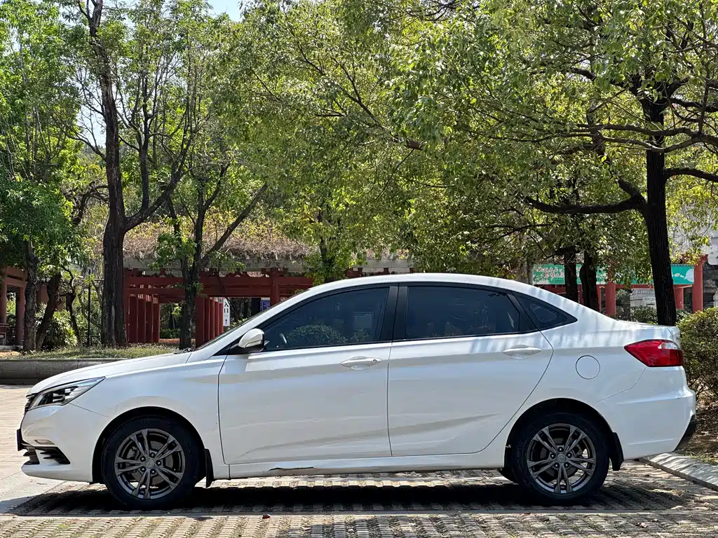 Eado DT 2021 1.6L automatic luxury model купить на сайте DeffCars