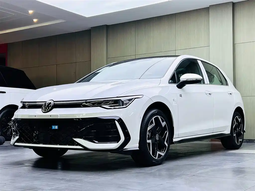 Golf 2025 facelift 300TSI R-Line купить на сайте DeffCars