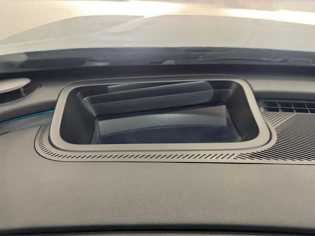 Xingtu Yaoguang 2023 400T two-wheel drive luxury version купить на сайте DeffCars