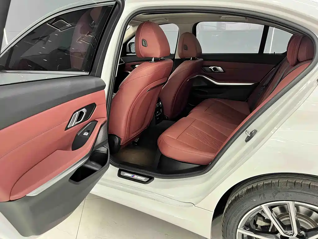 BMW 3 Series 2023 320Li M Sports Package купить на сайте DeffCars