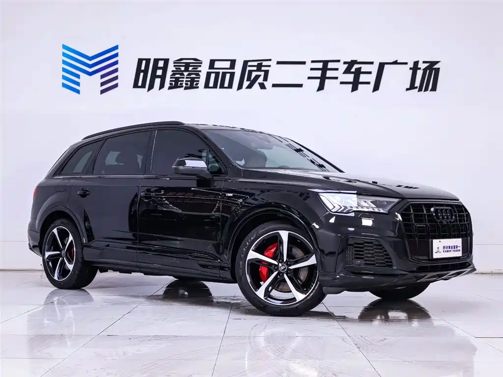 Audi Q7 2022 55 TFSI quattro S line ice and snow sports version купить на сайте DeffCars
