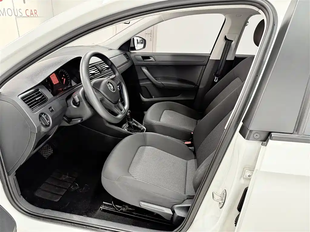 Santana 2019 1.5L automatic fashion version National VI купить на сайте DeffCars