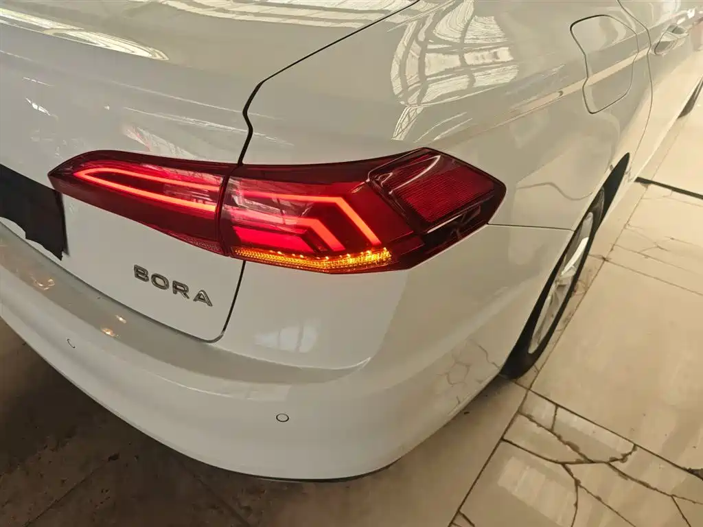 Bora 2021 1.5L automatic comfort intelligent connected version купить на сайте DeffCars