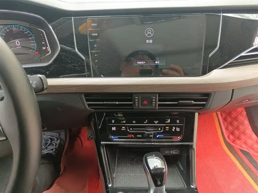 Passat 2020 facelift 330TSI Deluxe Edition National VI купить на сайте DeffCars