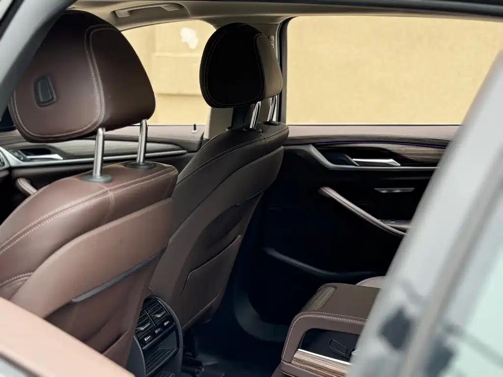 BMW 5 Series New Energy 2020 Mileage Upgraded Version 530Le Luxury Package купить на сайте DeffCars