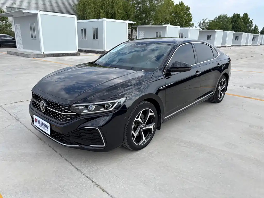 Passat 2023 330TSI Starry Sky Deluxe Edition купить на сайте DeffCars