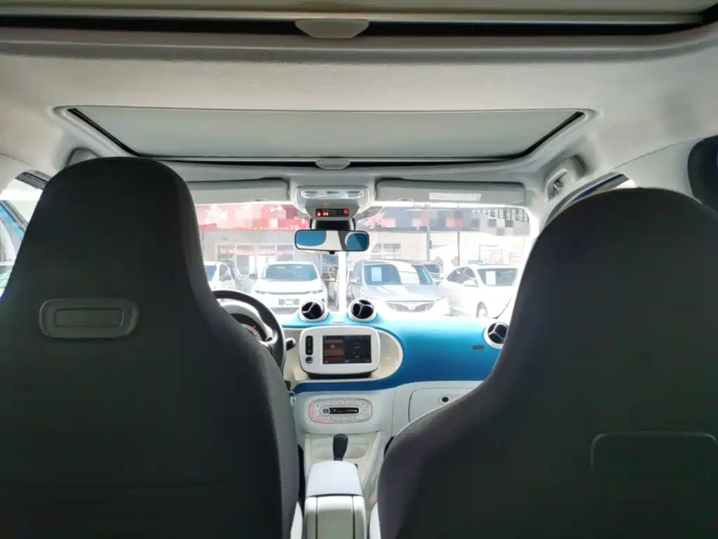 smart forfour 2016 0.9T 66kW extreme version купить на сайте DeffCars