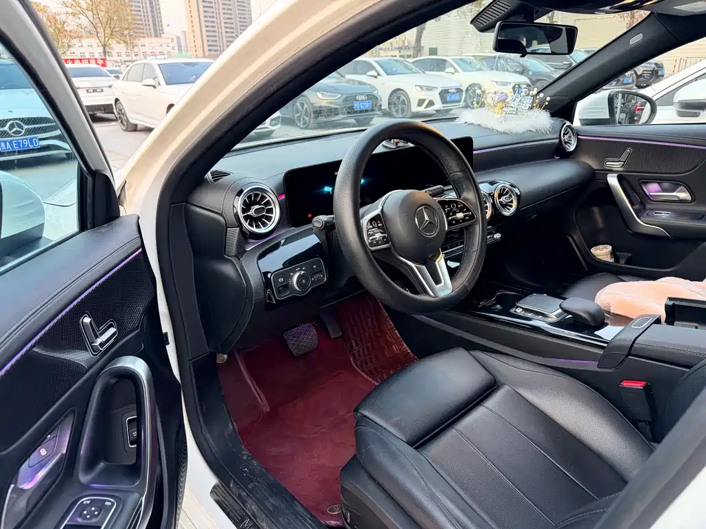 Mercedes-Benz A-Class 2020 A 180 L Sports Sedan купить на сайте DeffCars