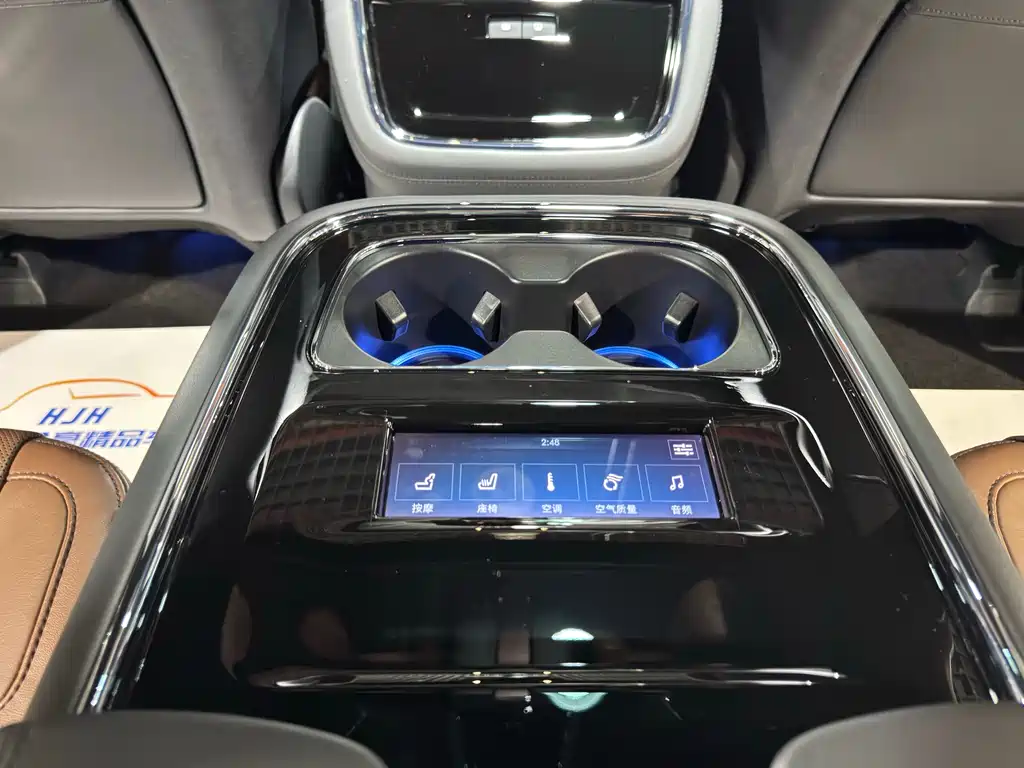 Navigator 2022 3.5T Honor Edition купить на сайте DeffCars