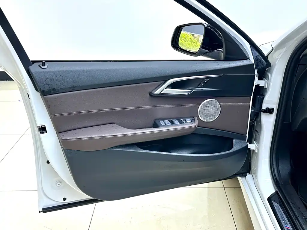 BMW 1 Series 2022 125i M Sports Night Edition купить на сайте DeffCars