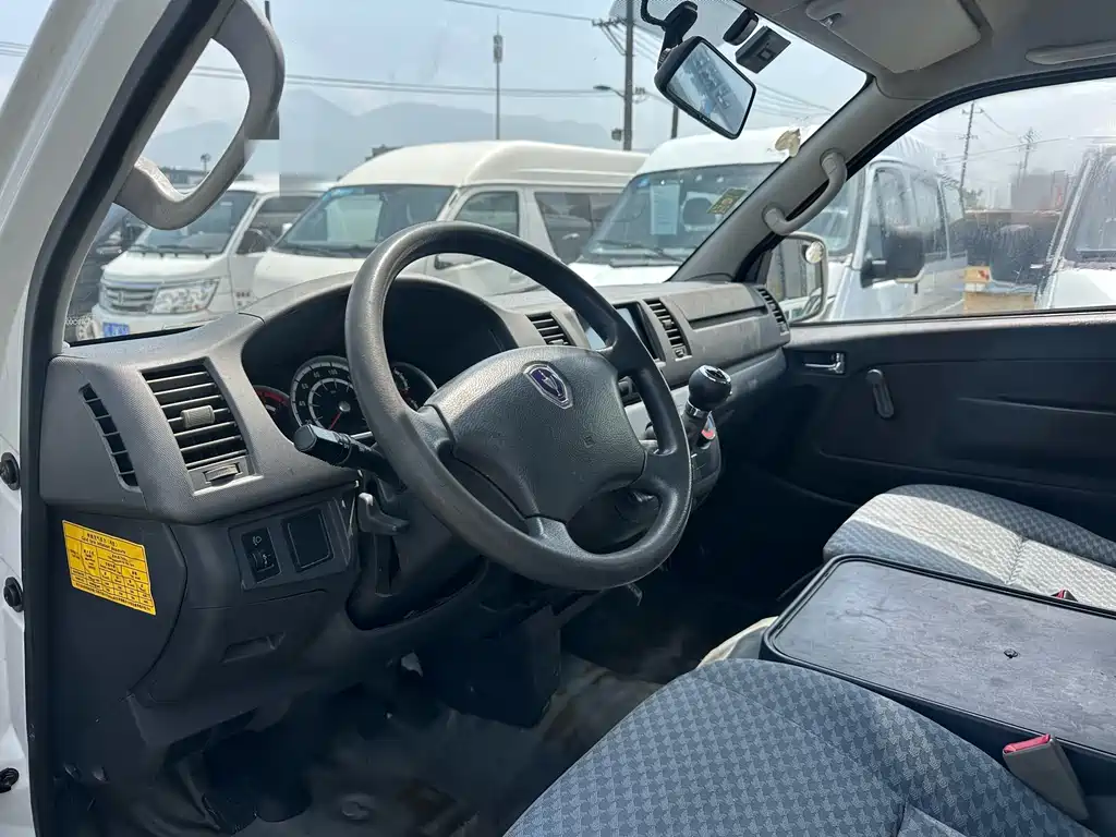 Jinbei Hiace 2016 2.0L luxury V19 купить на сайте DeffCars