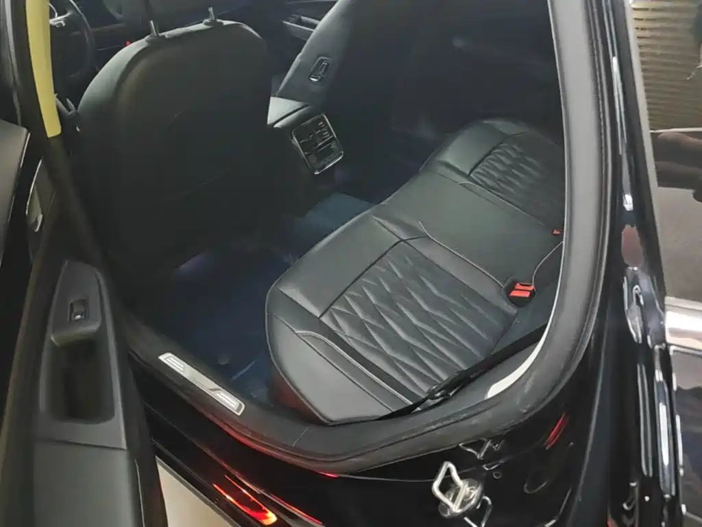 Passat 2020 330TSI Deluxe Edition National VI купить на сайте DeffCars
